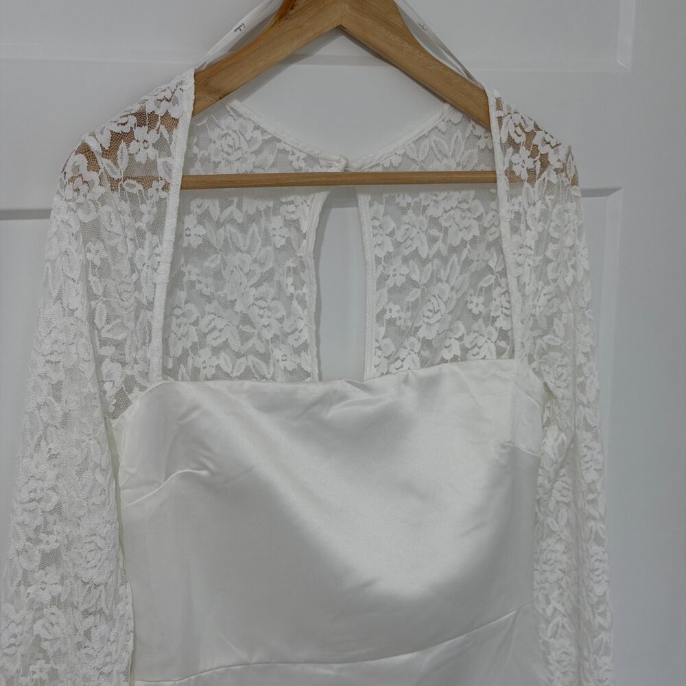Lulus White Lace Long Sleeve Mini Dress Bridal Shower NWT Size M - Picture 11 of 16